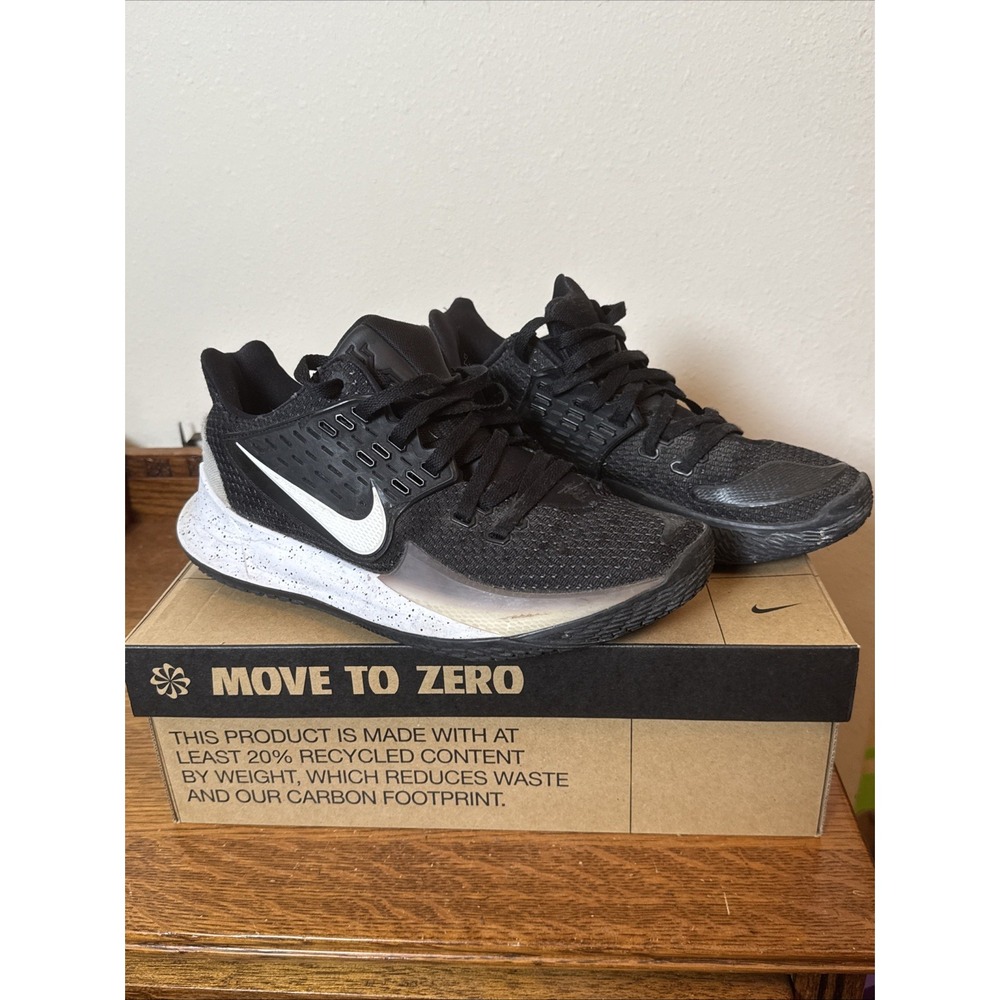 Nike Kyrie 2 Low Black AV6337‑002 Size 12 Preowned
